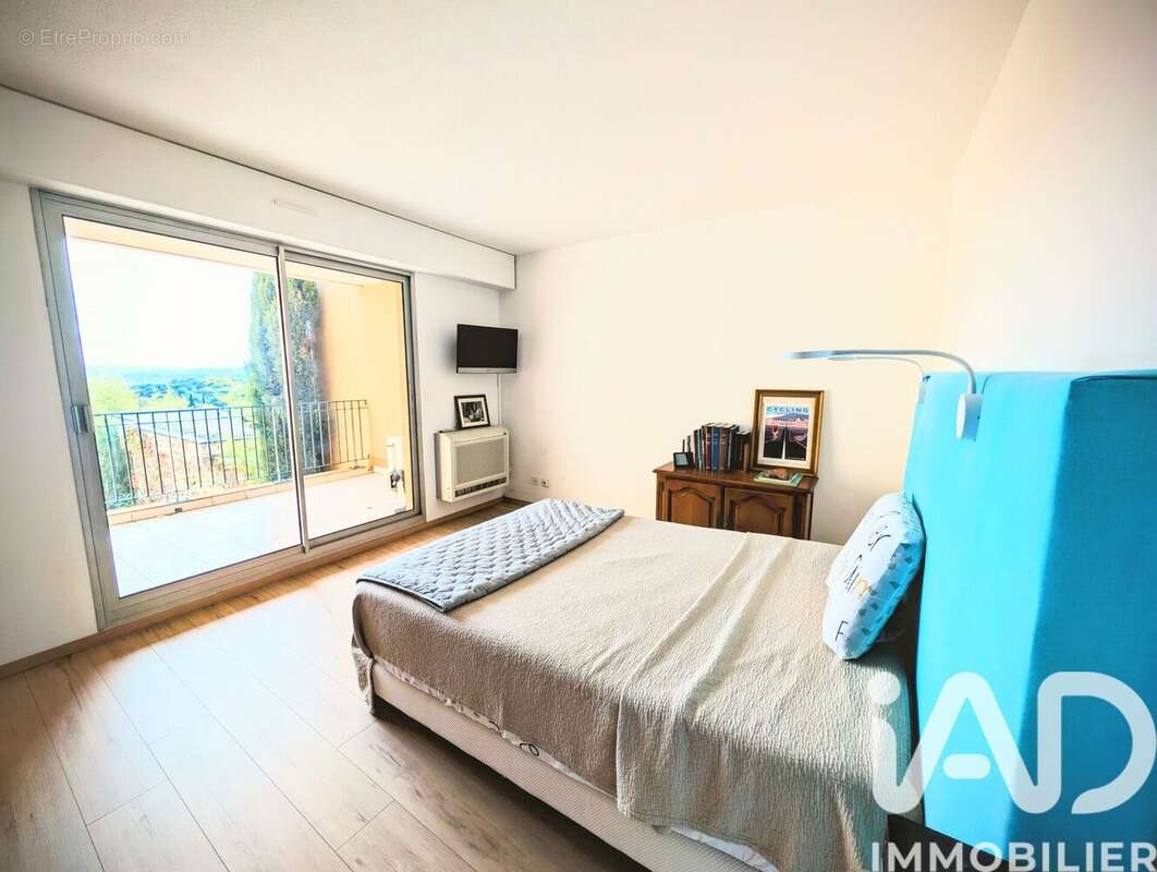Photo 9 - Appartement à VILLENEUVE-LES-AVIGNON