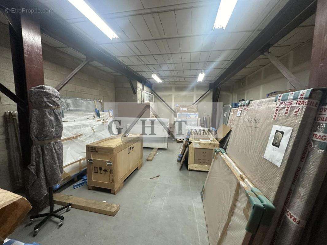 Commerce à IVRY-SUR-SEINE