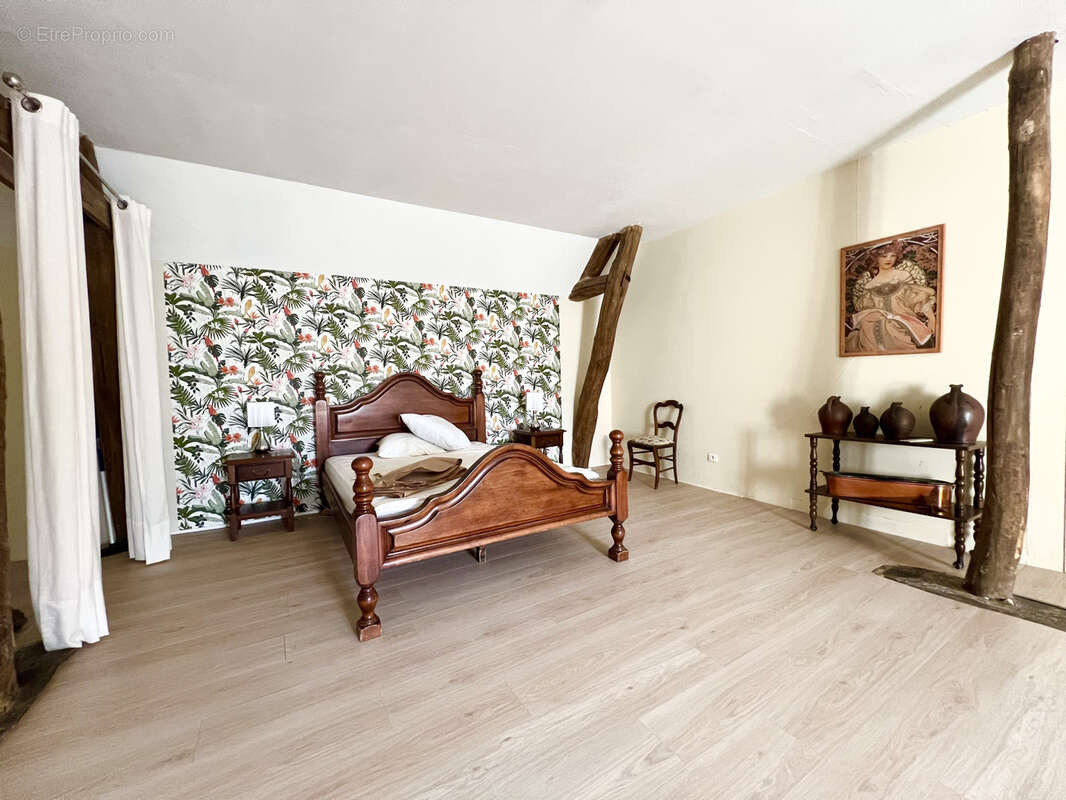 Maison à LOUAN-VILLEGRUIS-FONTAINE