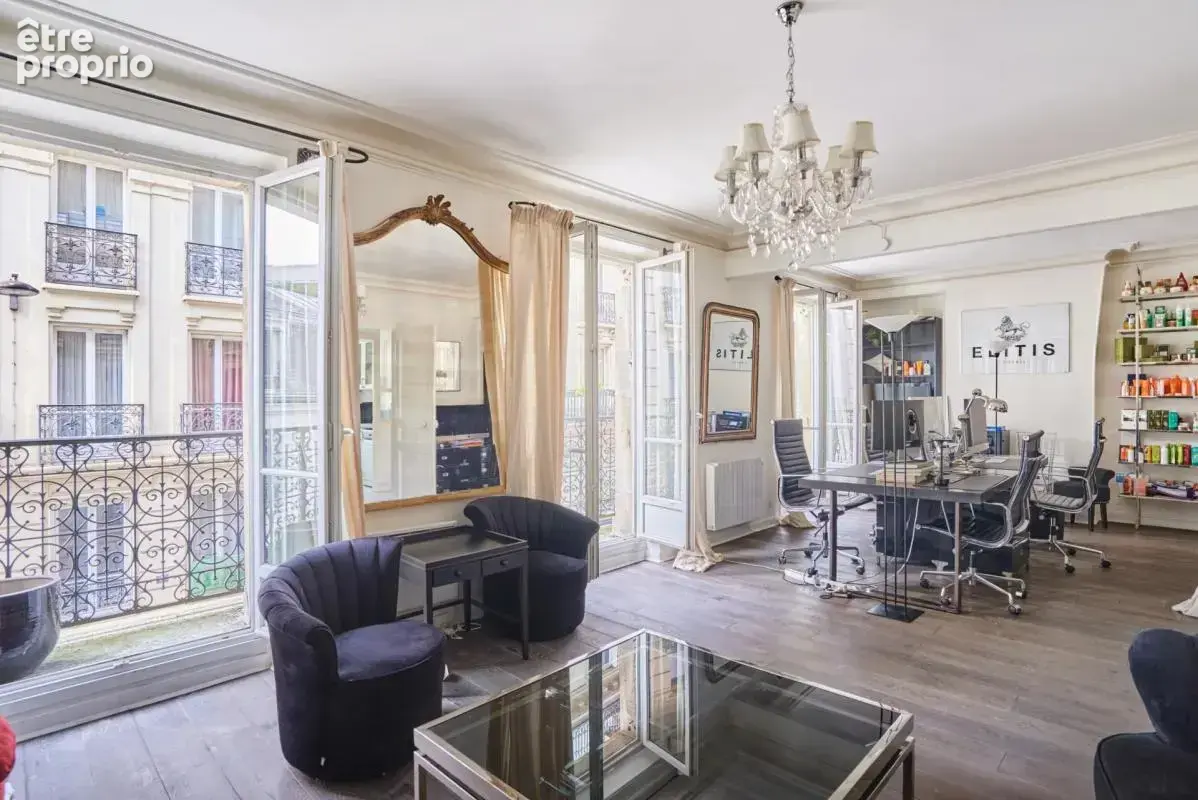 Paris 14ᵉ – Rue Lecuirot – 2 chambres – Balcon filant - photo 2