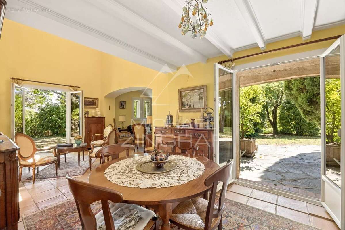 Maison à AURIBEAU-SUR-SIAGNE