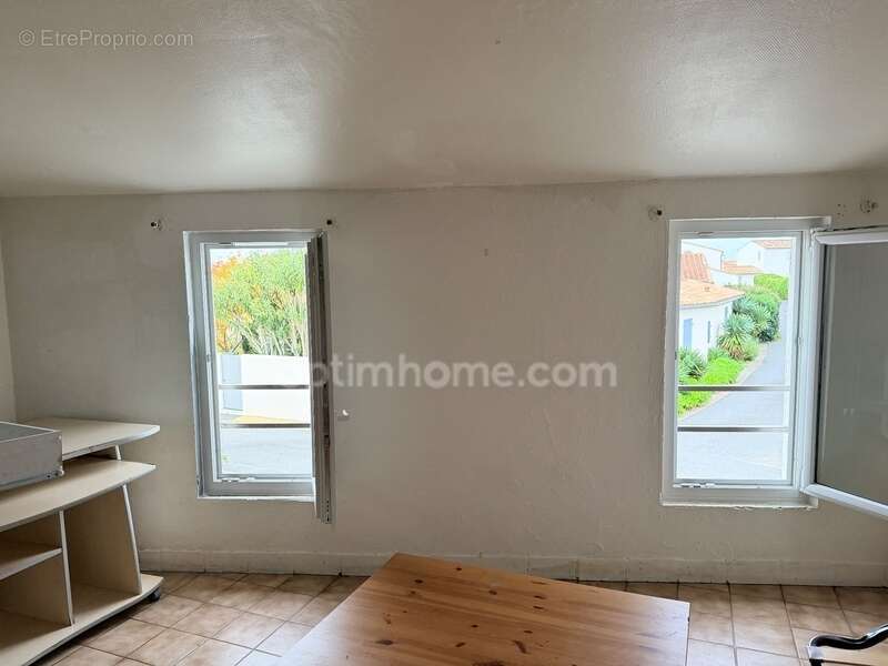 Appartement à LA FLOTTE