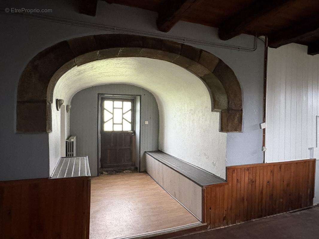 Maison à ALBUSSAC