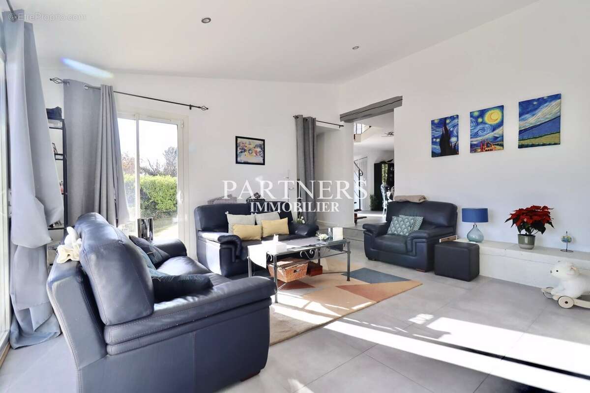 Maison à BOUC-BEL-AIR