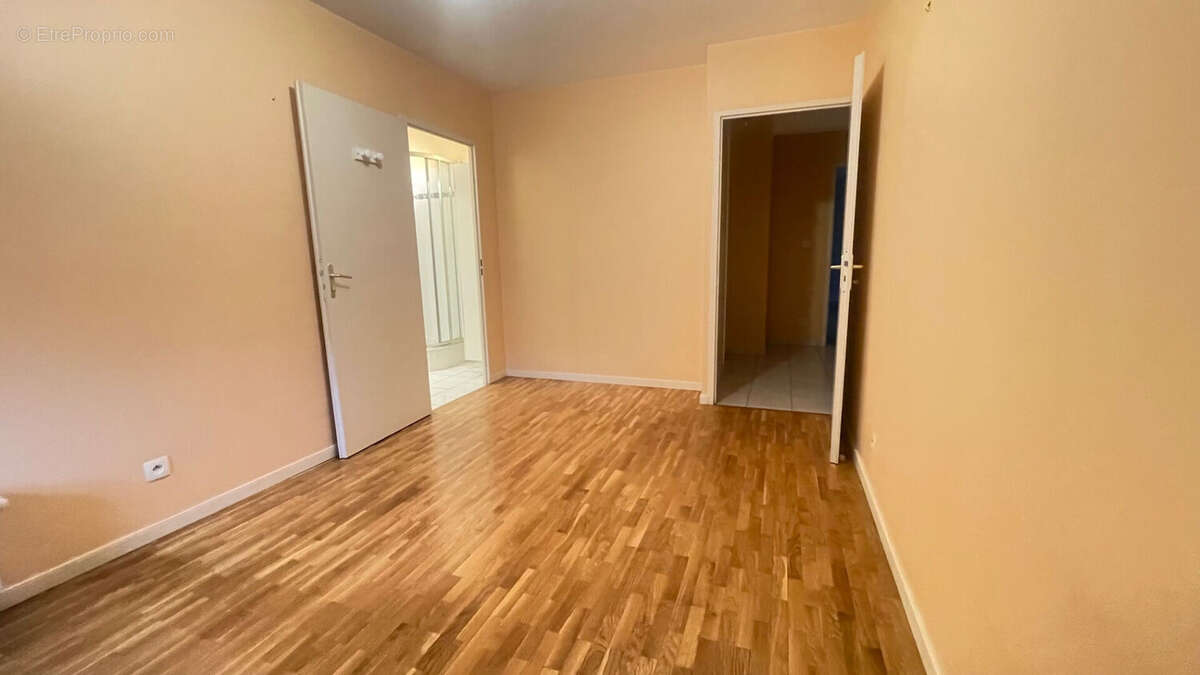 Appartement à SAINT-ROMAIN-EN-GAL