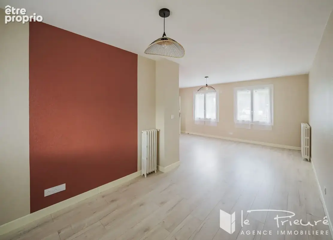 Carmaux ? Maison entièrement rénovée avec 2 chambres, jardin de plus de 620 m² et garage - photo 6