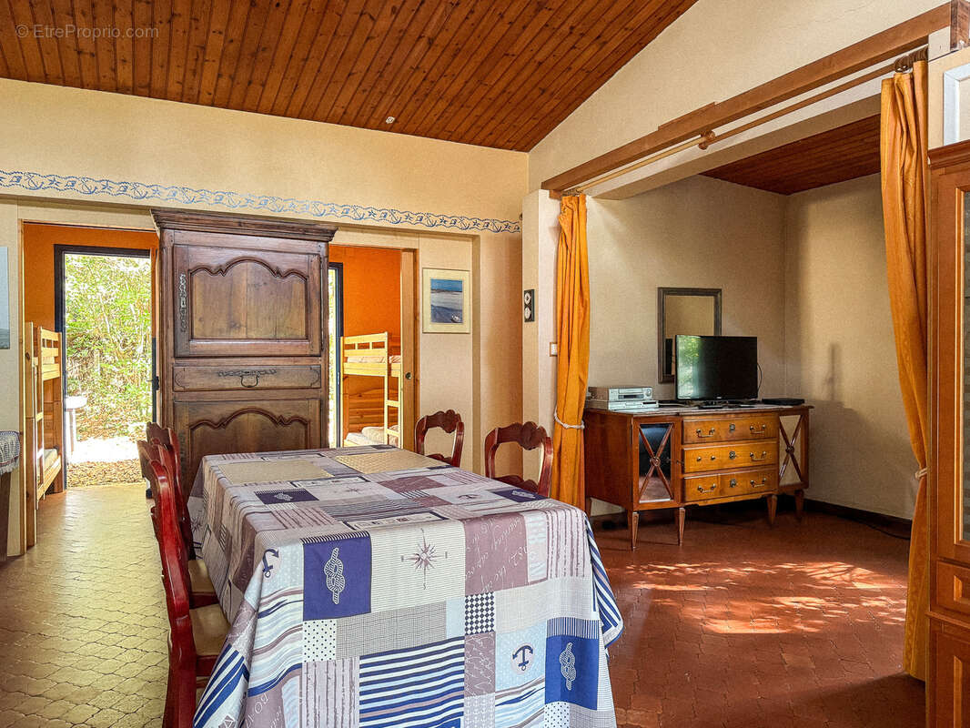 Maison à LES MATHES