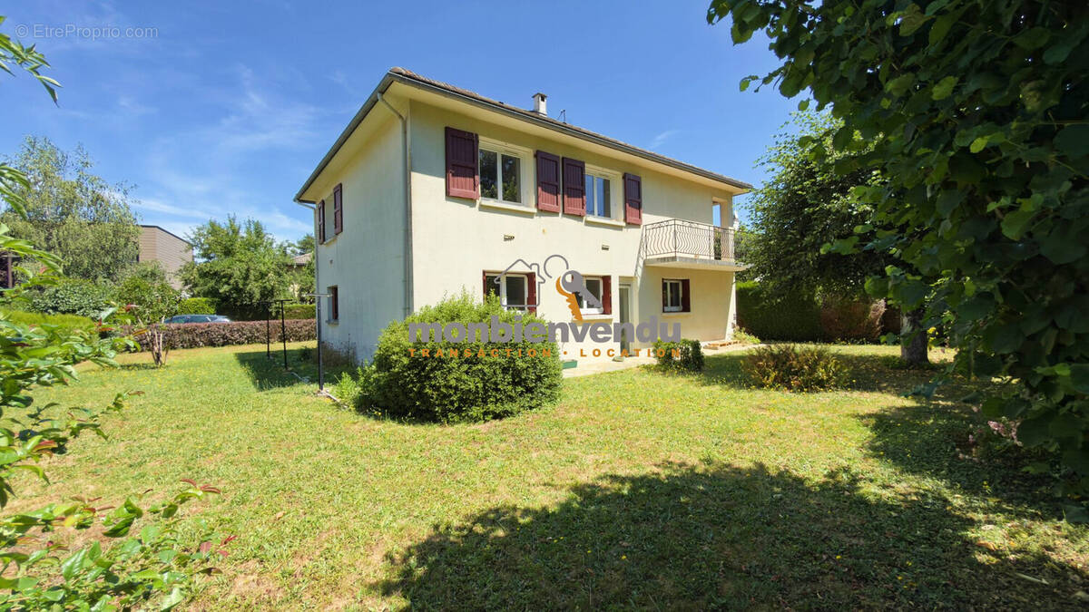 Maison à AURILLAC