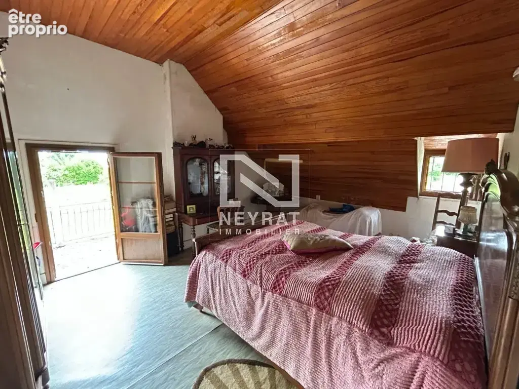 Maison de campagne à rénover entièrement et terrain paysager - photo 22