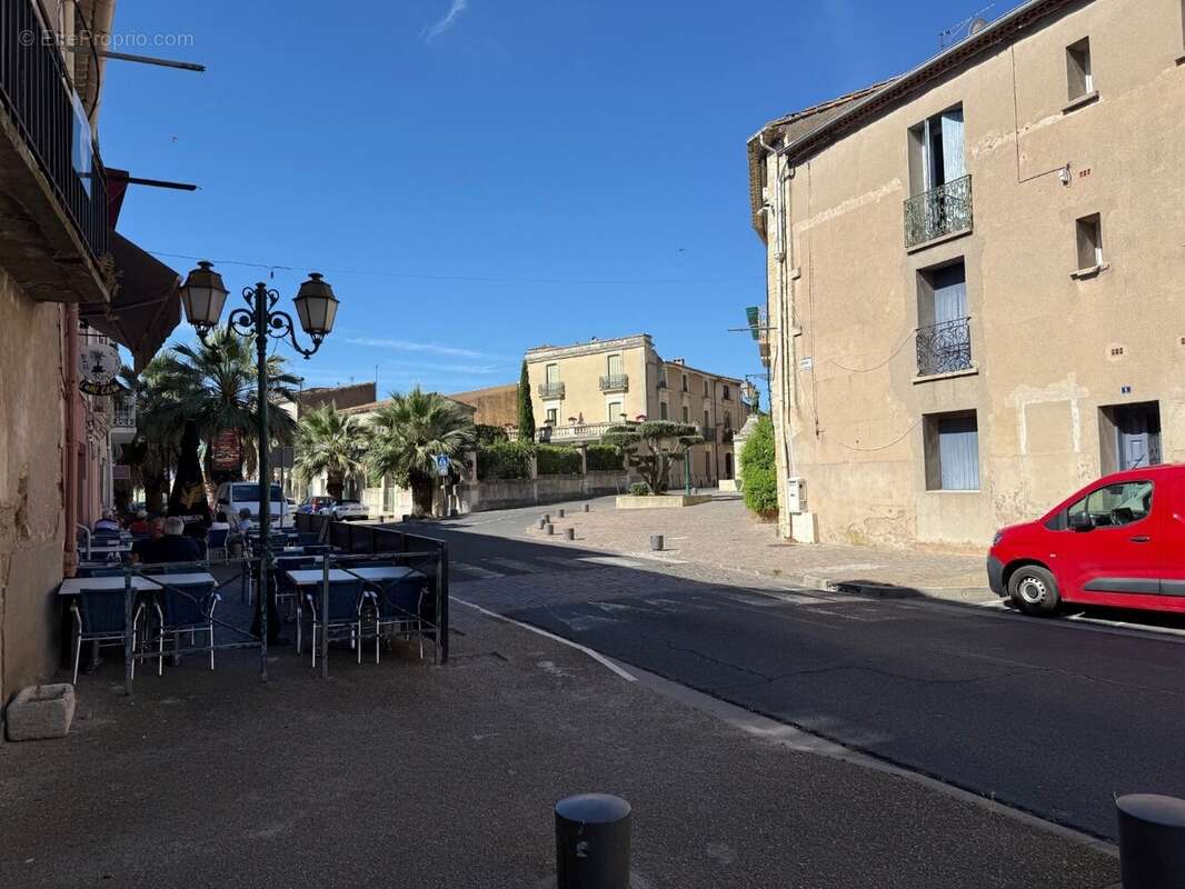 Commerce à NEZIGNAN-L'EVEQUE