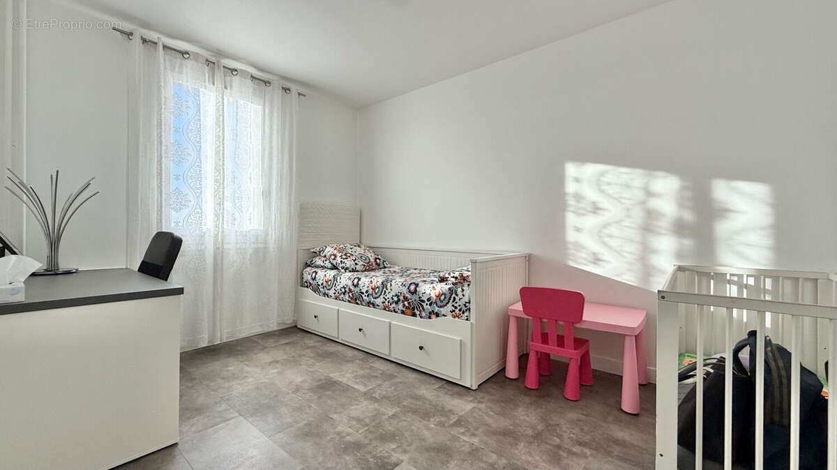 Appartement à CORBEIL-ESSONNES