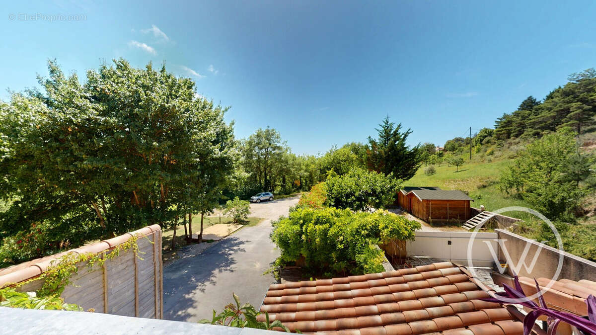 Maison 237 m² à La Baume-Cornillane  - photo 9