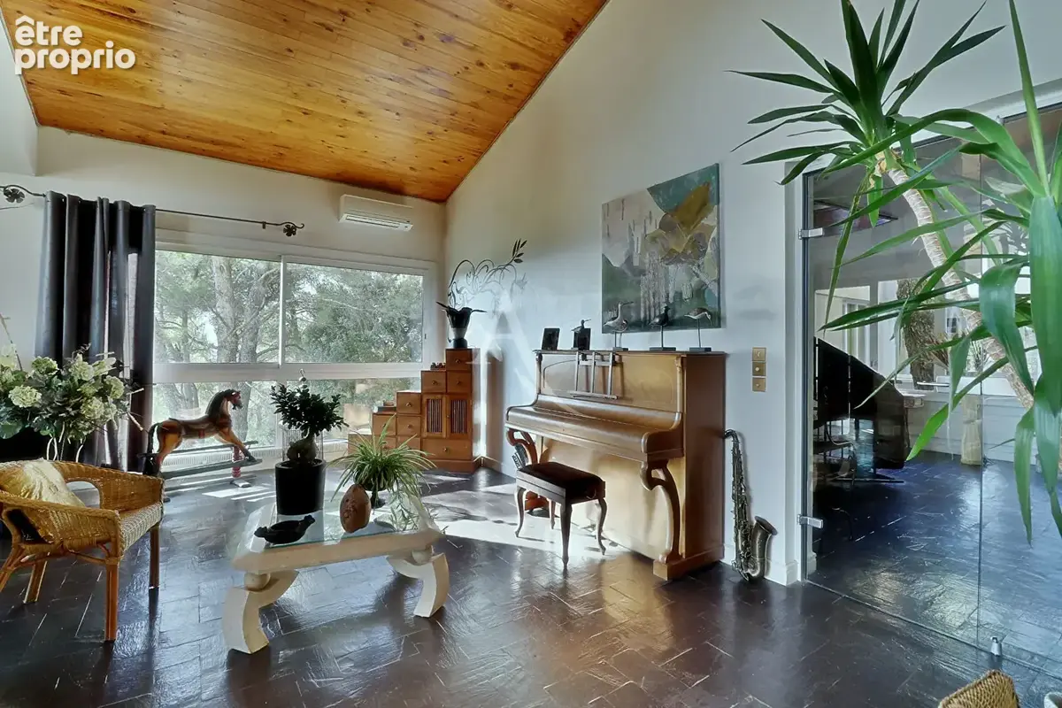 Villa d architecte lumineuse de 393m² sur 2777m² avec piscine et dependances a pierrevert - photo 12