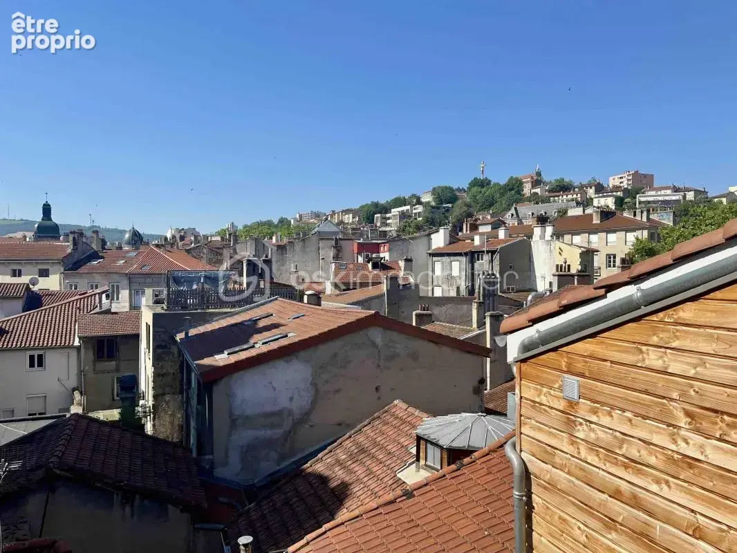 Appartement à SAINT-ETIENNE