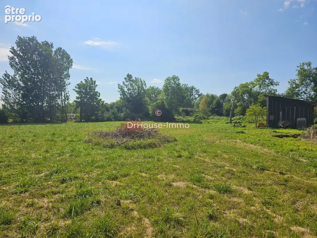 Terrain 6 624 m² à vendre à Gannat (03800) - photo 10