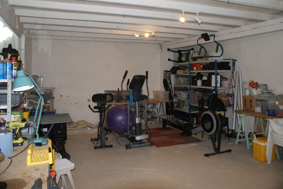 Maison à MONTLIEU-LA-GARDE