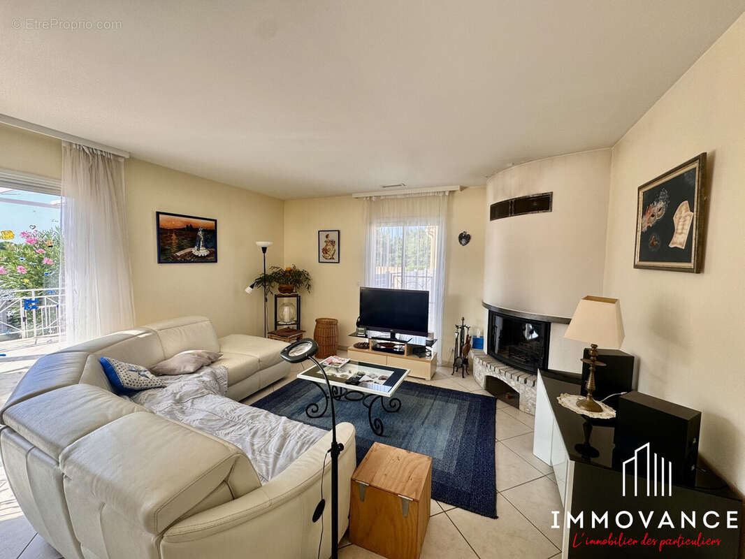 Maison à SAINT-FELIX-DE-LODEZ