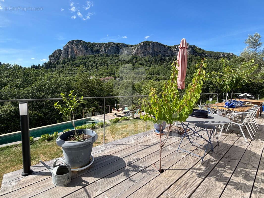 Maison ancienne bergerie 152 m2 vue exceptionnelle belles pierres - photo 4