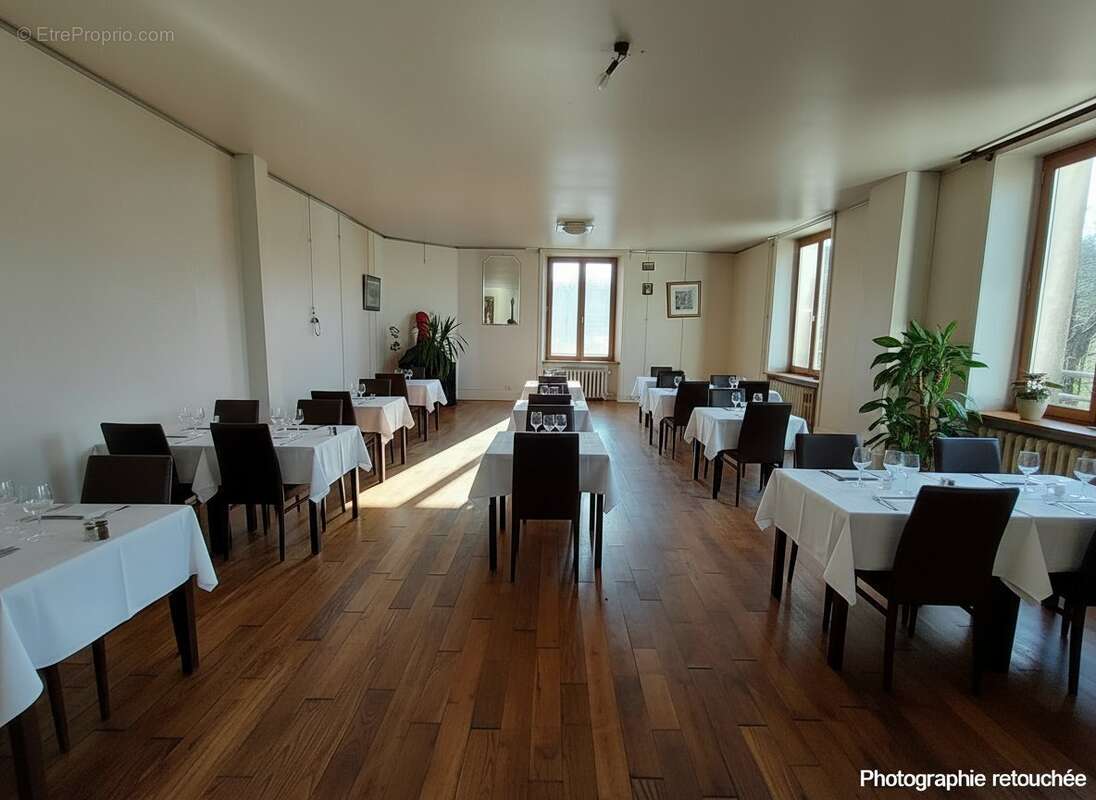 Maison 231 m² à Salins  - photo 6