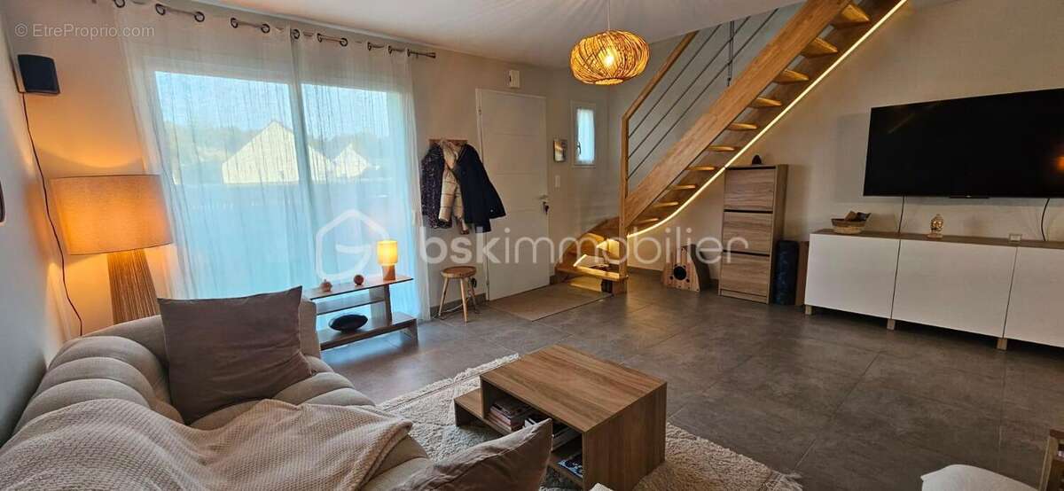 Maison à CINQ-MARS-LA-PILE