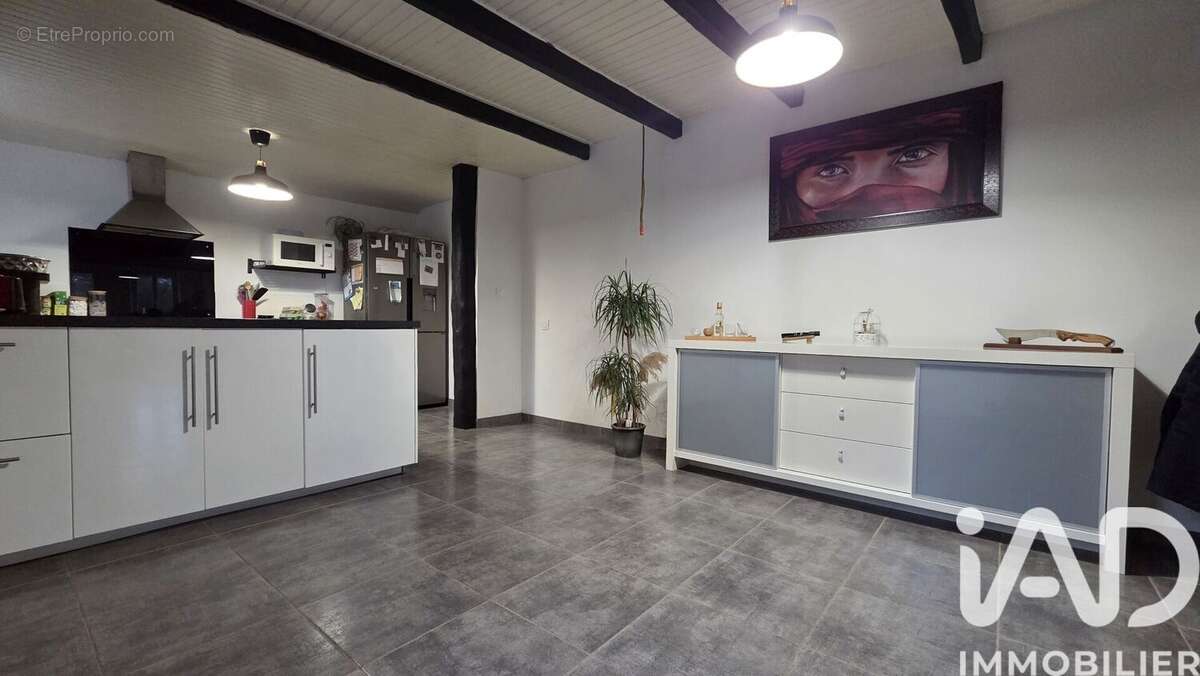 Photo 3 - Maison à SOMME-VESLE