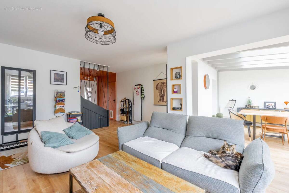 Maison à MONTIGNY-LE-BRETONNEUX