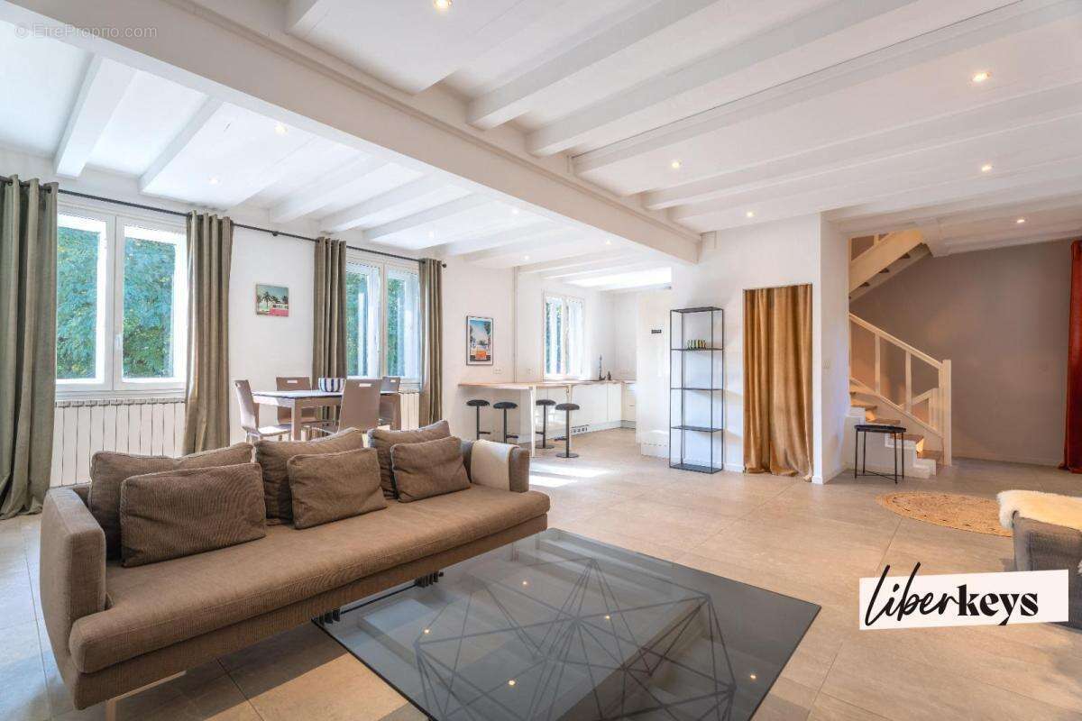 Appartement à LYON-9E