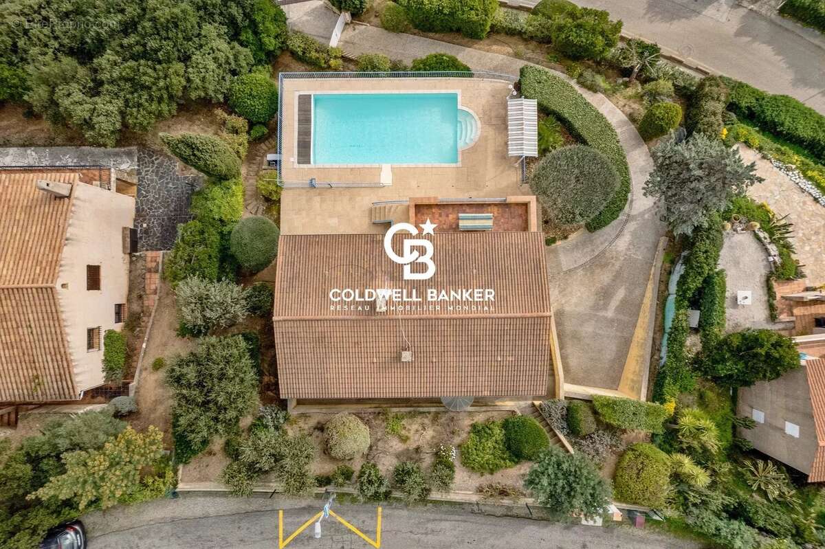 Maison à CAVALAIRE-SUR-MER