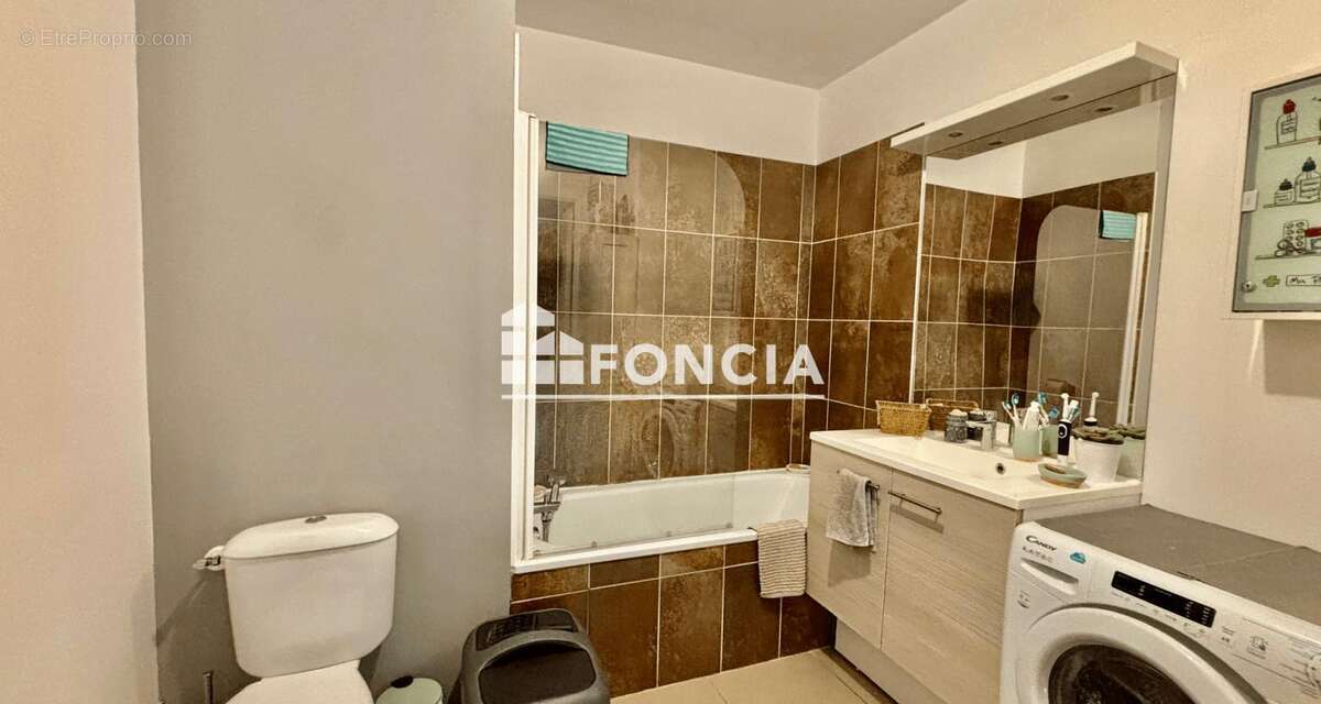 Appartement à CRAPONNE