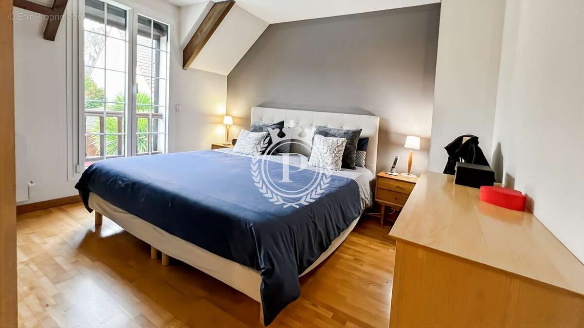 Maison à SAINT-BRICE-SOUS-FORET