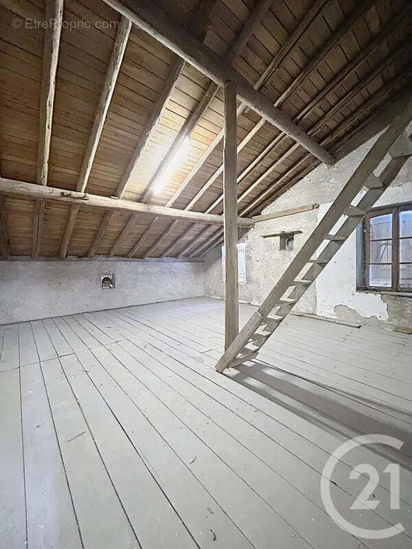 Maison 200 m² à Damas-Et-Bettegney  - photo 7