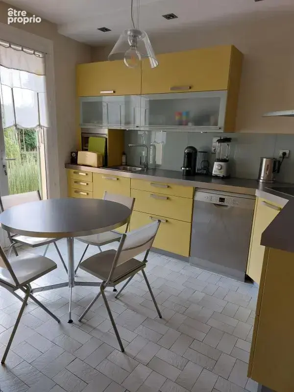 4 chambres et du terrain - photo 2