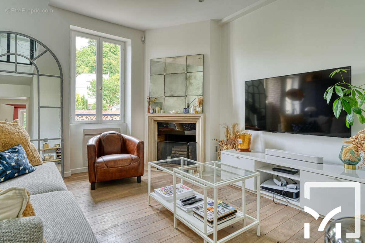 Appartement à BOUGIVAL