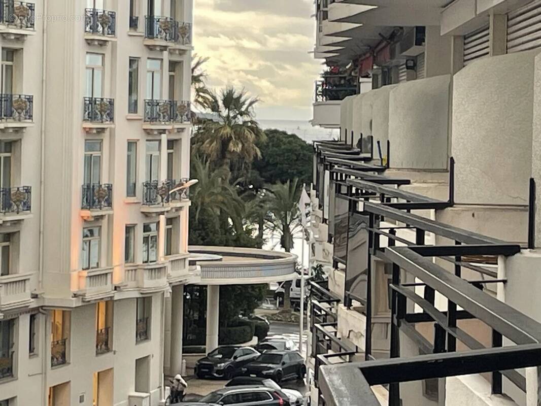Appartement à CANNES