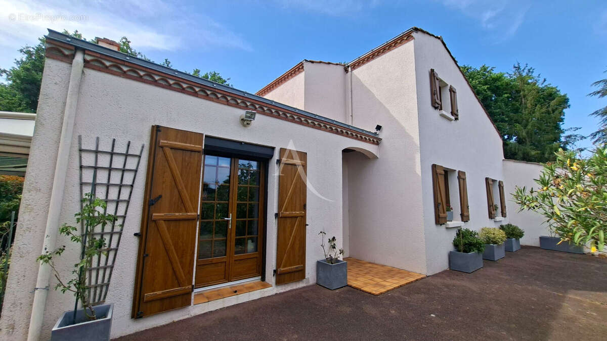 Maison à LE POIRE-SUR-VIE