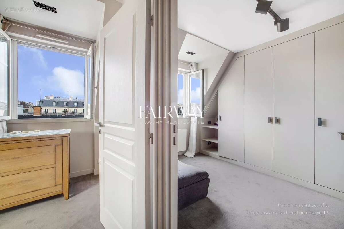 Duplex de standing de 3 pièces et 87m² avec terrasse plein sud de 50m² et parking, au cœur du marché Lévis – Paris 17ème - photo 13