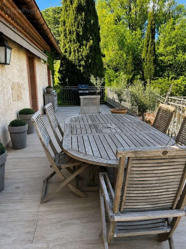 Appartement à vendre 9 pièces LAUNAGUET (31) - photo 2