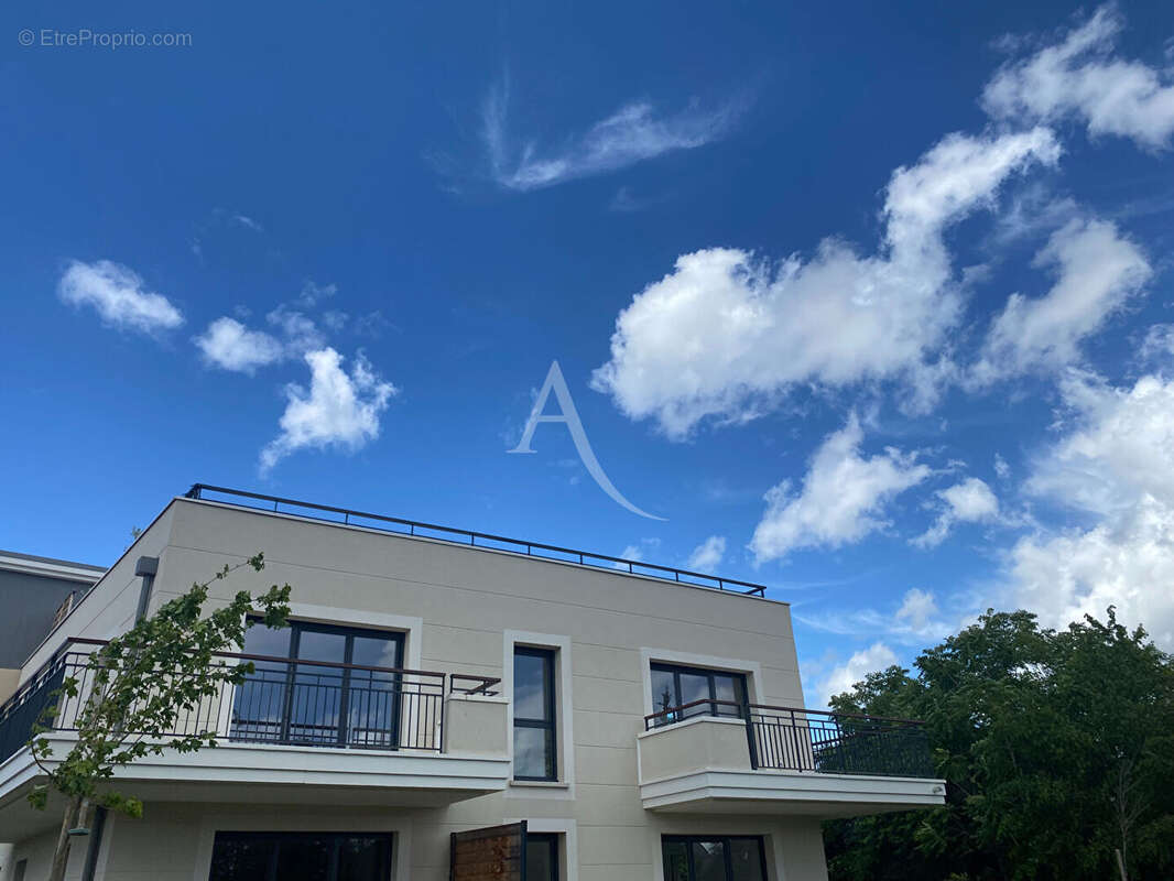 4 Pièces 90,5m² + Balcon Sud et PK - photo 2