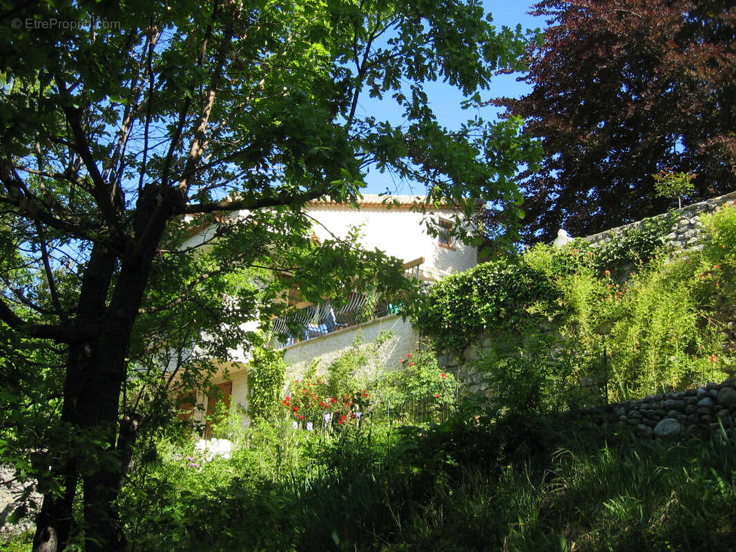 Maison à LARAGNE-MONTEGLIN