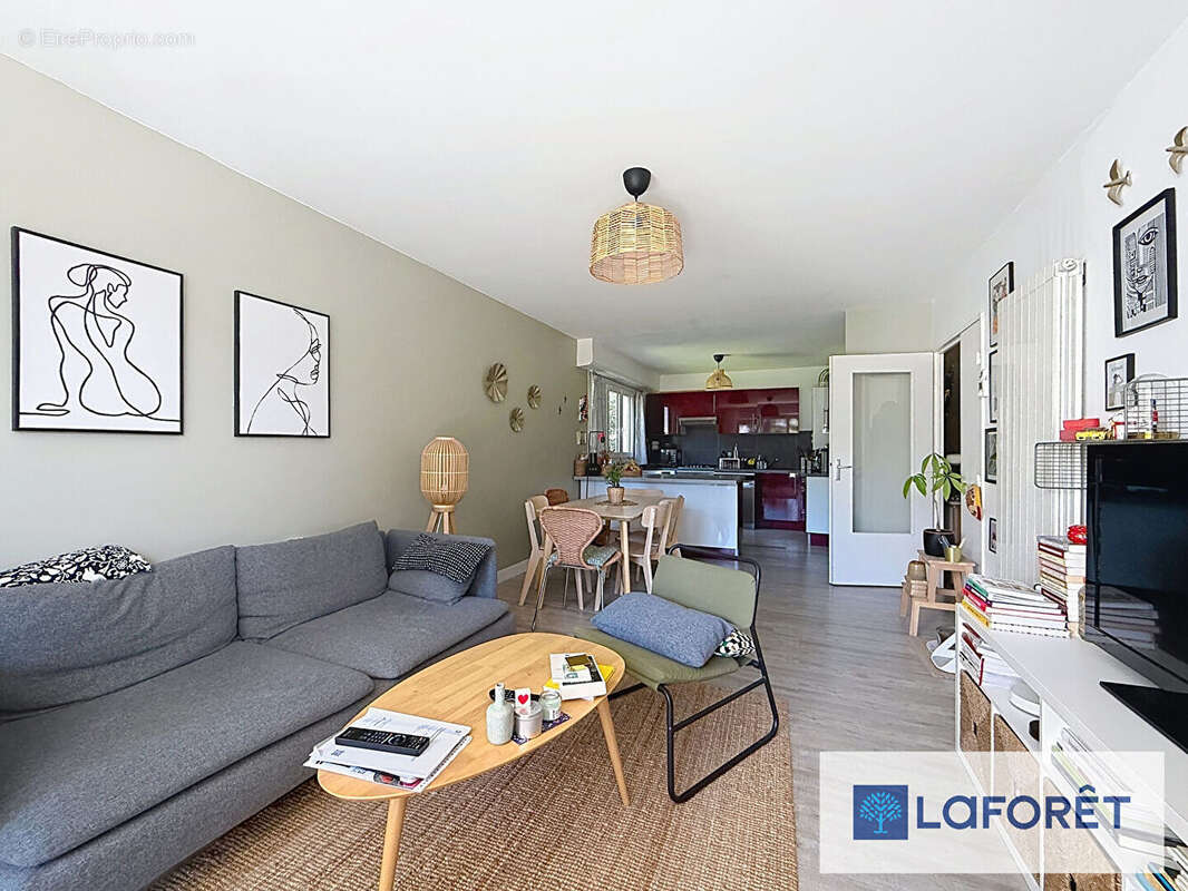 Appartement à LE PLESSIS-TREVISE
