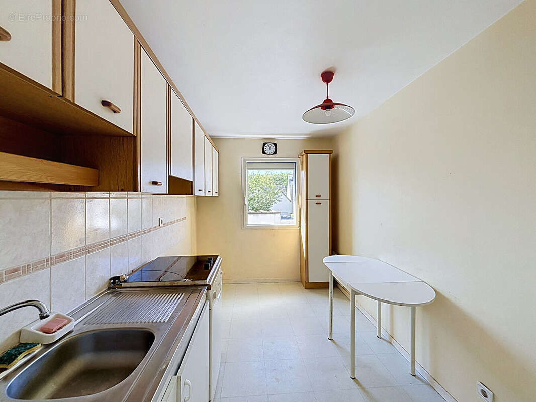 3 pièces - récent - à vendre - Lorient/Saint-Brieuc - balcon - garage - parking - photo 8
