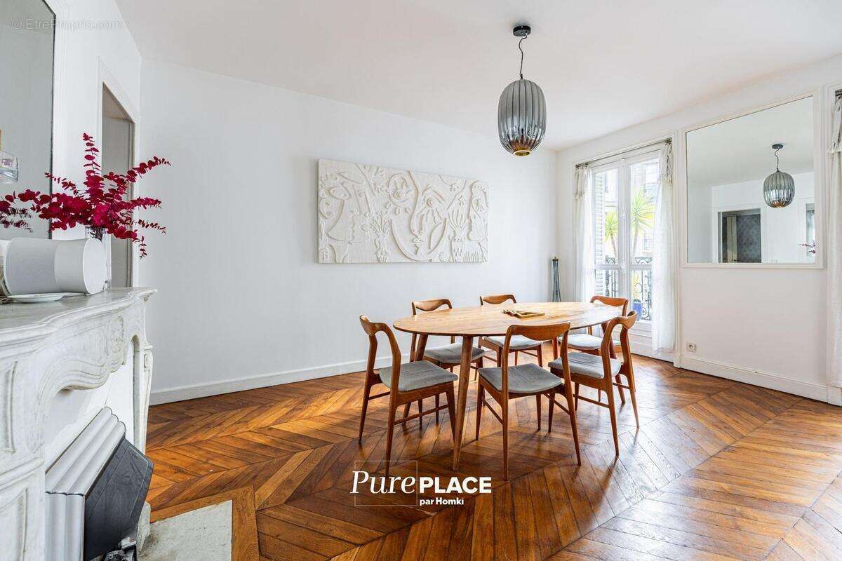 Appartement à PARIS-9E