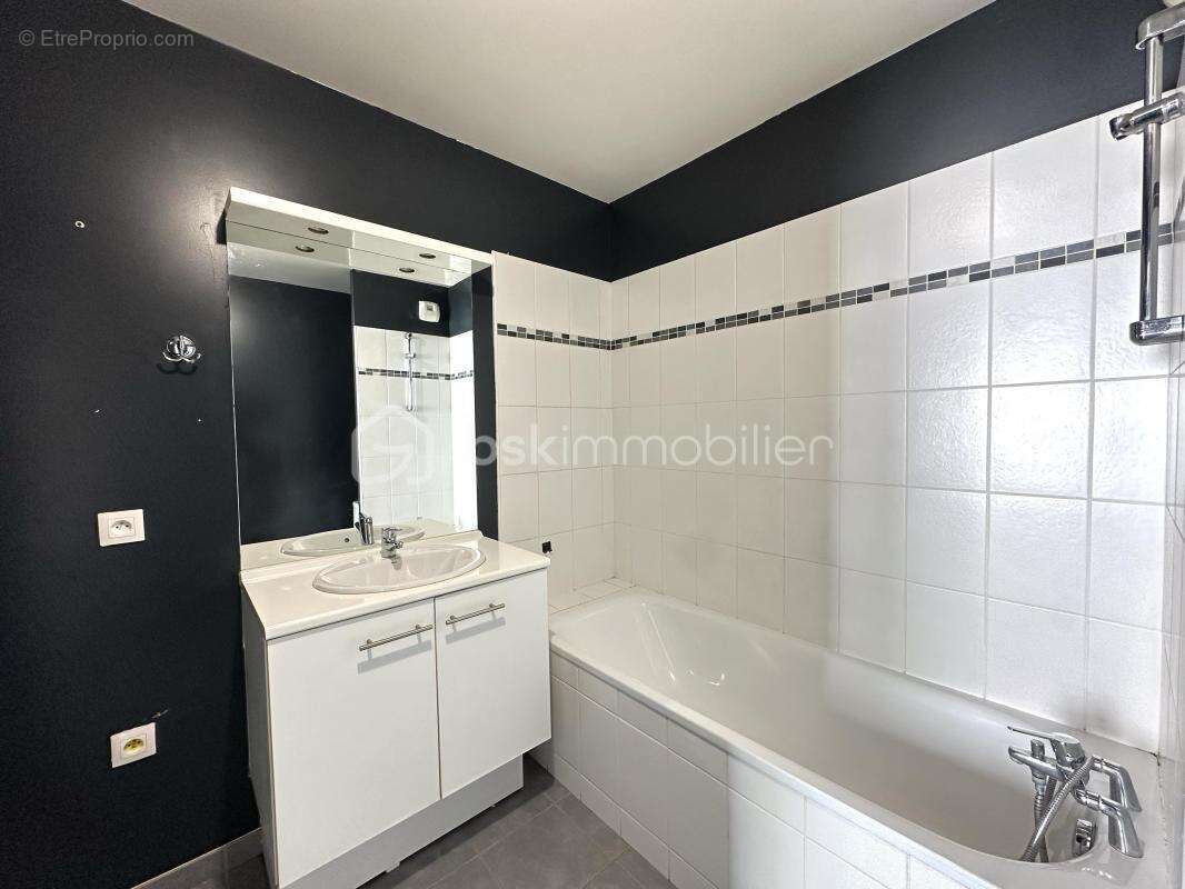 Appartement à SAINTE-GENEVIEVE-DES-BOIS