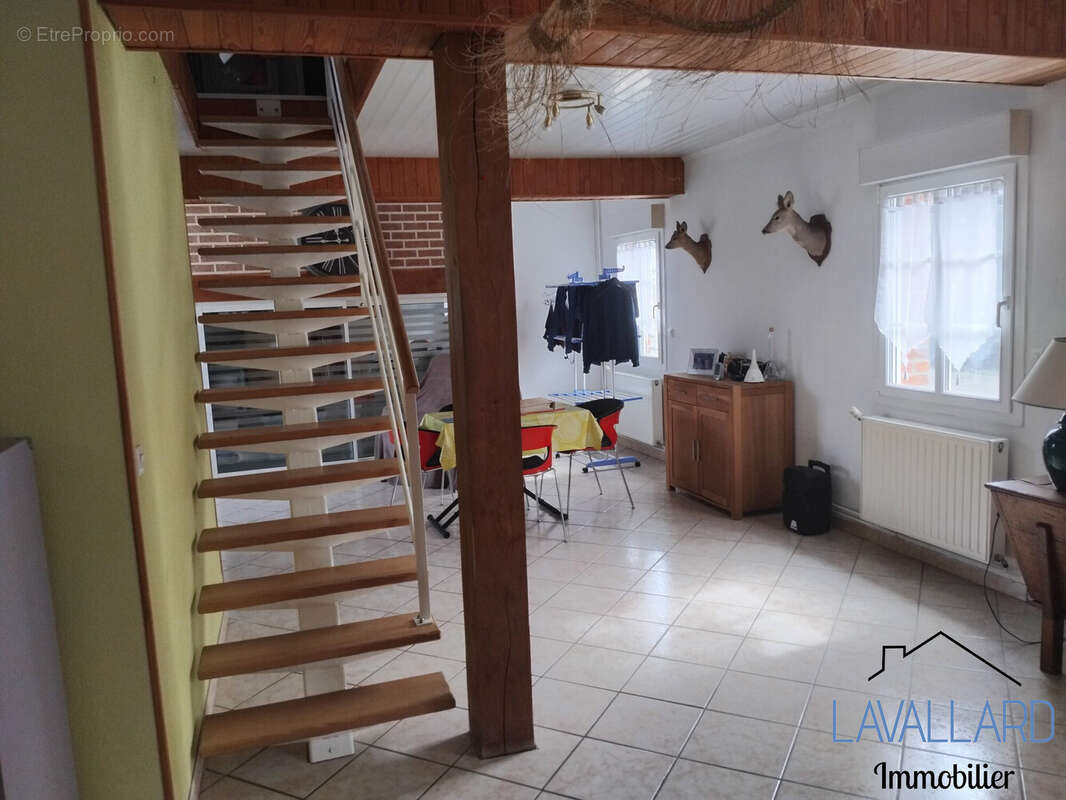Maison à CONTAY
