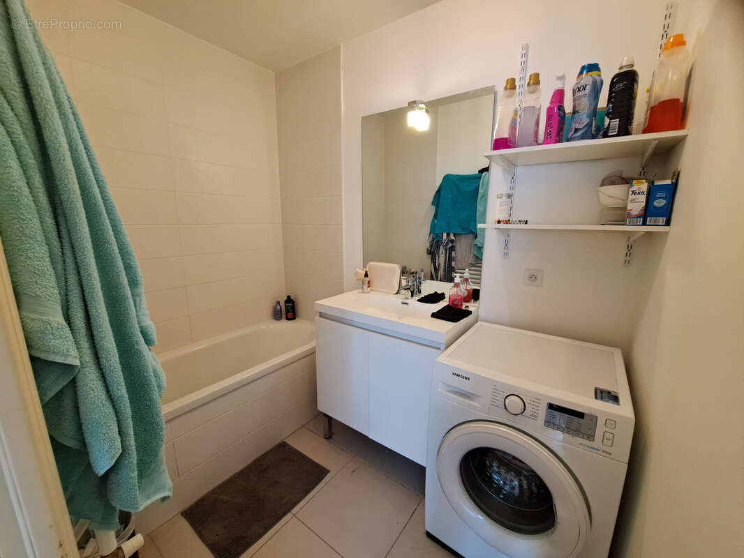 Appartement à MONTAGNY-LES-LANCHES