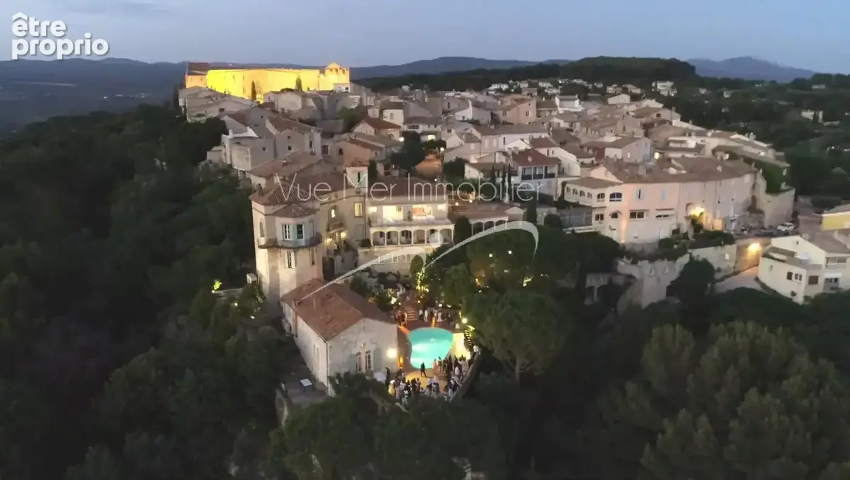 Exclusivité : propriété historique d’exception avec vue panoramique - photo 14