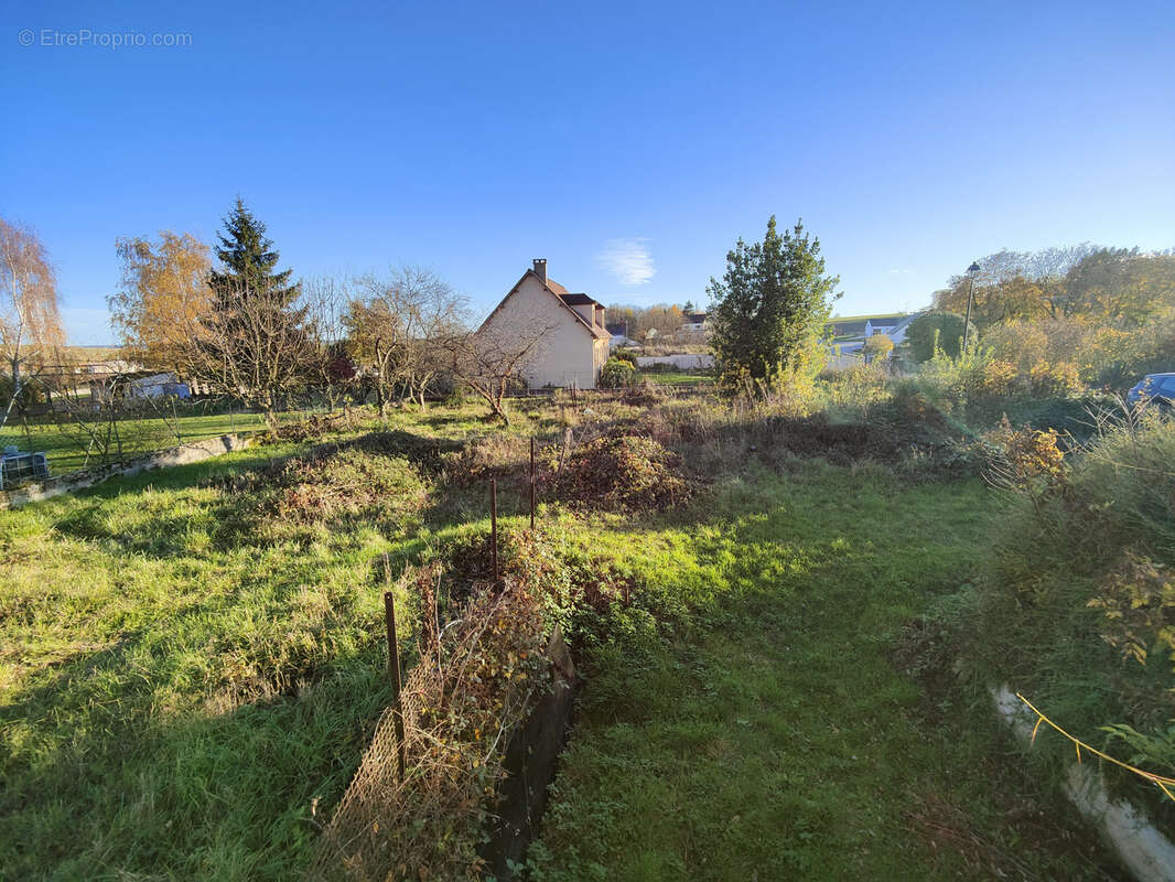 Maison à BUSSY-EN-OTHE