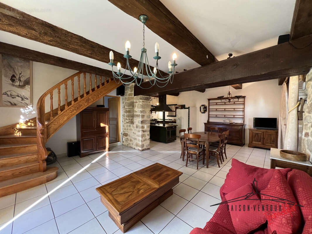 Maison à TRAVAILLAN