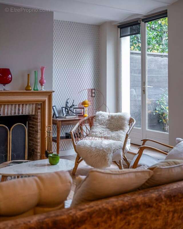 Maison à FONTAINEBLEAU