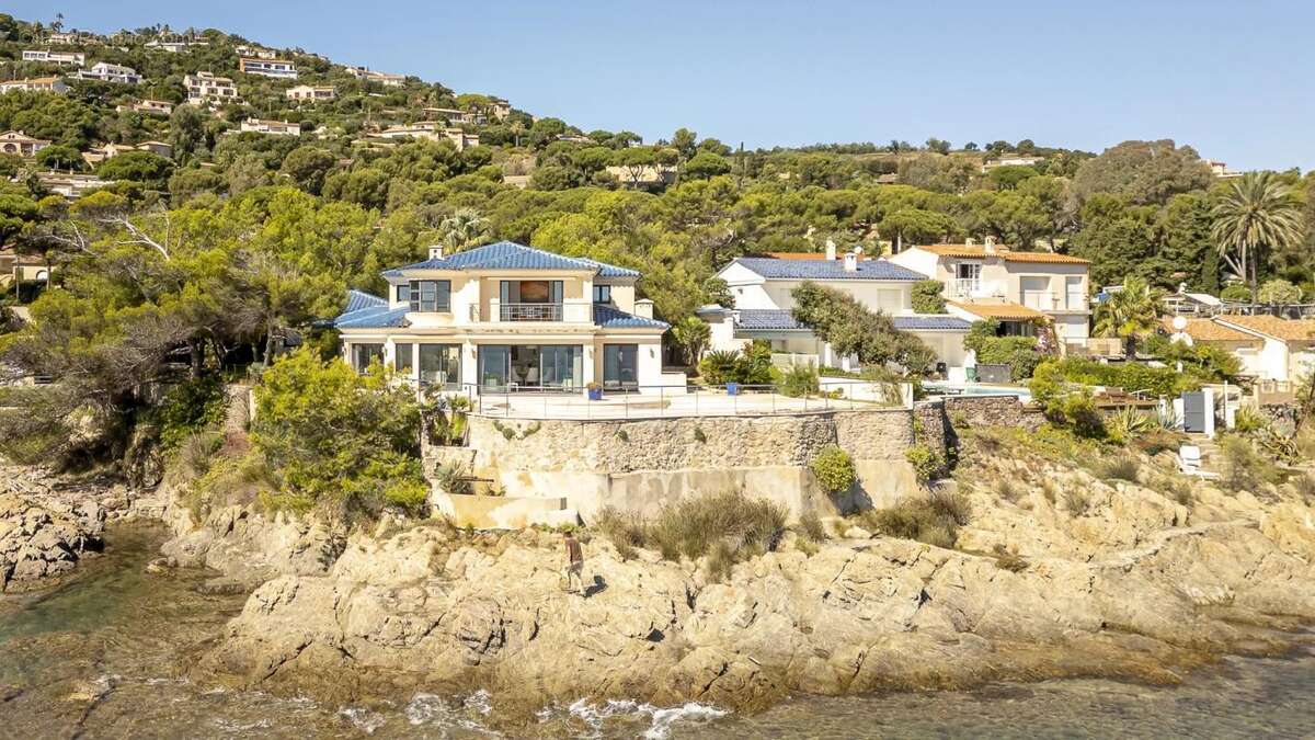 Maison à ROQUEBRUNE-SUR-ARGENS